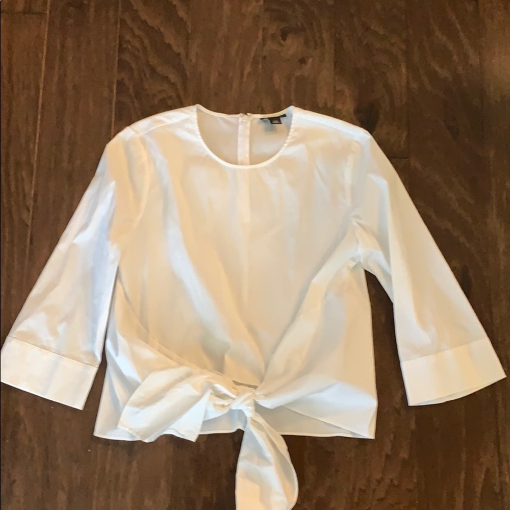 Halogen Tie Front top- Size Small